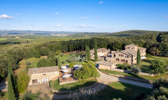 Monteriggioni Villa | BORGO GALLINAIO 32, Emma Villas