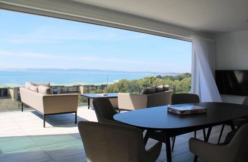 Boscombe House | Boscombe - Private House with Garden & Parking - 11