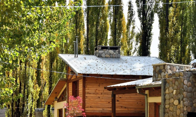 Malargue Cabin | BOSQUE DE SOL CABAÑA 2 located in a forest only 5 minutes from downtown.