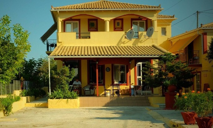 Elation Apartment | 'Bossanovolima' 2-4 Guests Studio