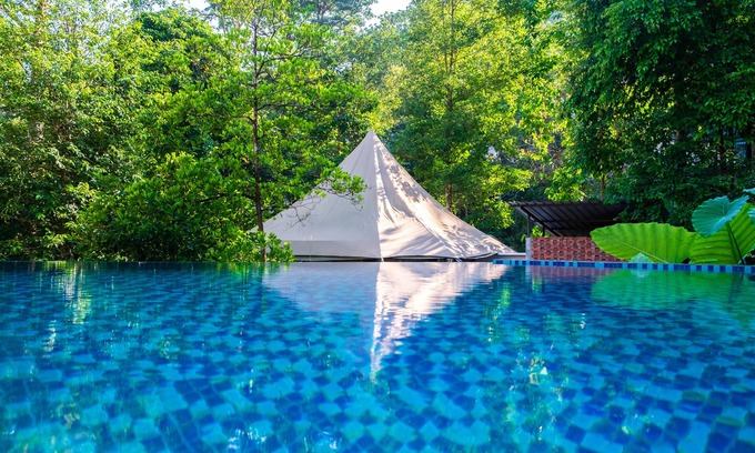 Teluk Bahang Hotel | Boulder Valley