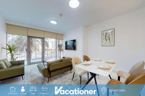 Downtown Dubai Apartment | Boulevard Crescent - One Bedroom in Downtown Dubai