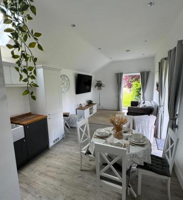 Pickering House | Boundary Stable