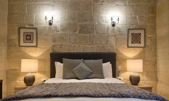 Cospicua House | Boutique Guesthouse, located in the Grand Harbour