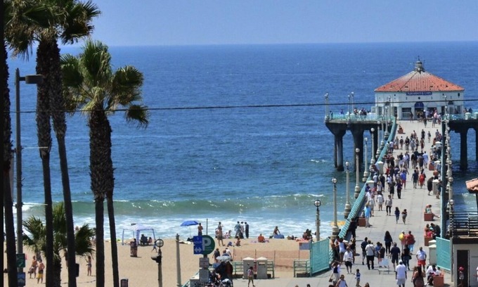 East Manhattan Beach House | Boutique home/walk to beaches and food/LAX,DTLAn