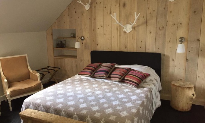 Saint-Amand-Montrond Bed & Breakfast | Boutique Hotel B&B Fleurie