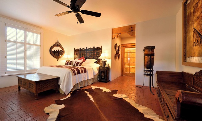 South Capitol Hotel | BOUTIQUE HOTEL - King deluxe Suite 1/2 mi. from Santa Fe Plaza