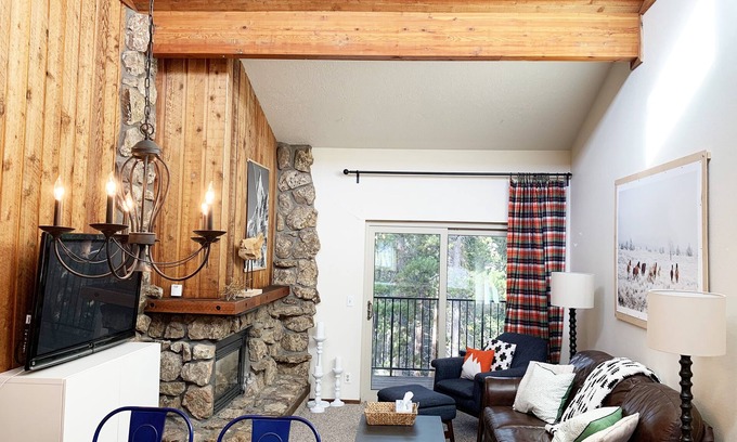 Winter Park Condo | Boutique hotel style in a family-friendly 2-bed condo, free shuttles to Resort