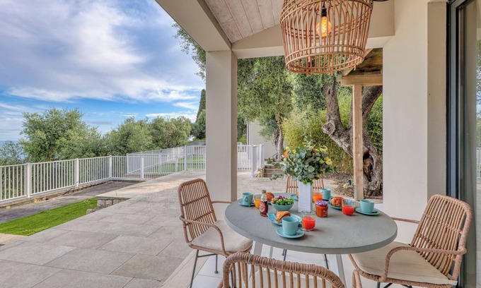Ventimiglia House | Boutique Pool Apt. Balzi Rossi - Lucca 2, Ventimiglia, Italy
