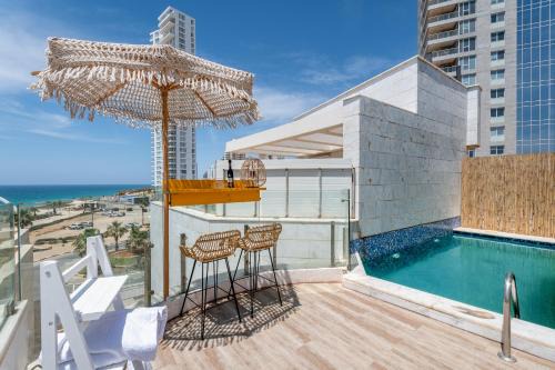 Netanya Villa | Boutique Villa with Rooftop Pool
