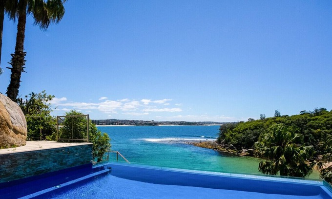 Manly House | Bower House - Fairy Bower