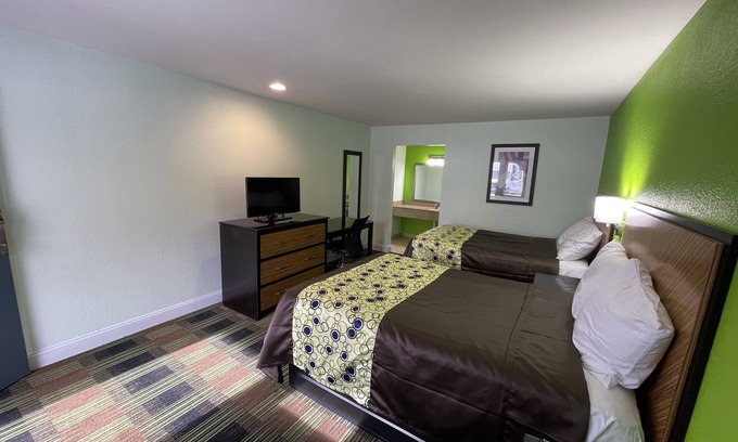 Chesapeake Hotel | Bowers Hill Inn