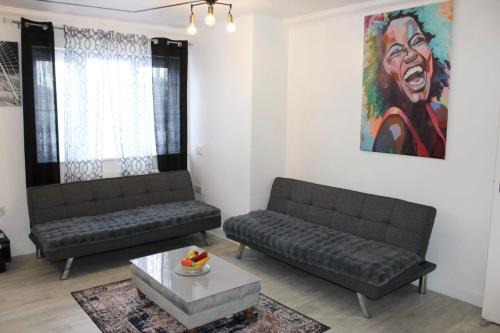 Alibon Apartment | Bowery Apartment - 2 Bedrooms 1st floor