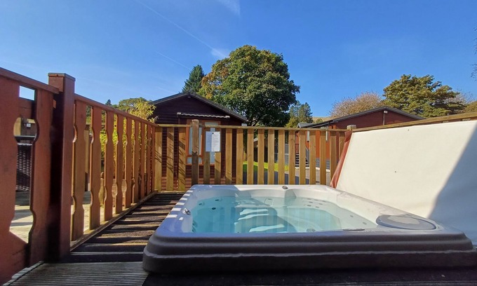Troutbeck Cabin | Bowness Lodge - a holiday lodge that sleeps 4 guests in 2 bedrooms