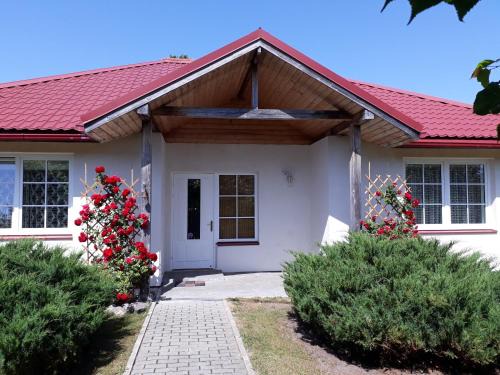 Tuja House | Brālēni