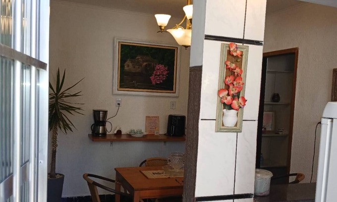 Zona Leste House | "Ideal refuge for work and conferences "