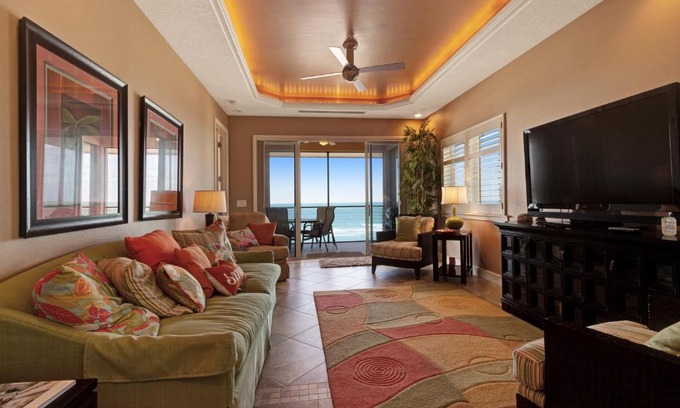 Bradenton Beach House | Bradenton Beach Club Unit G