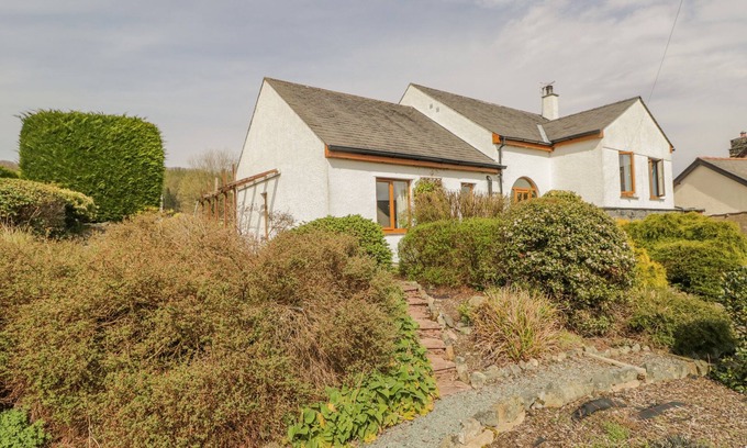 Torver Cottage | BRAESIDE, family friendly, with open fire in Torver