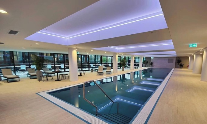 Lyons Apartment | Brand new 1B apartment in Woden Pool Sauna Gym