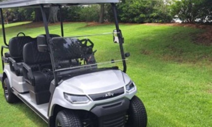 Sandestin Villa | BRAND NEW 2024 6 passenger GOLF CART! Lake views! 3 Minutes to BEACH! NEW FLOORS
