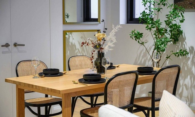 Macquarie Park Apartment | Brand new 2BD Modern Apt near MQ shopping centre