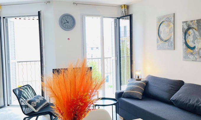 Antibes Old Town Apartment | Brand New 2BR Apartment Old Town Antibes w/Parking