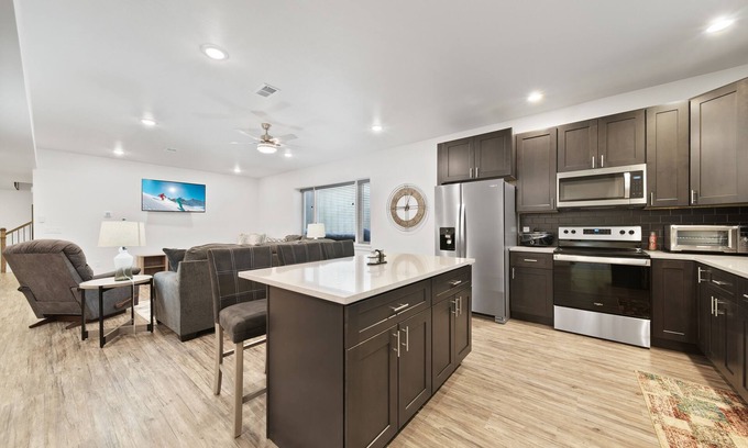Fort Morgan Apartment | Brand new, 3 Bedroom Suite in Fort Morgan!