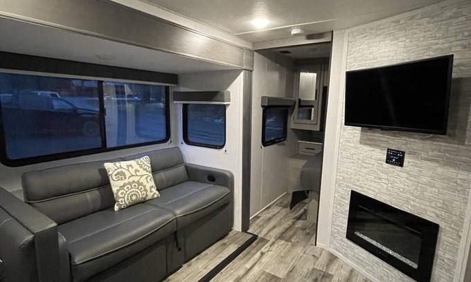 Seward House | Brand new 36’ Coleman RV