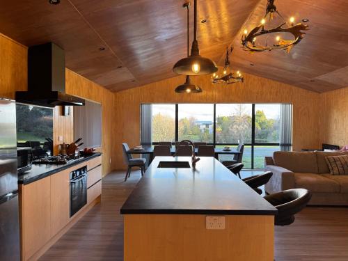 Ohakune House | Brand New 4BR Alpine Home Near Turoa Ski Field