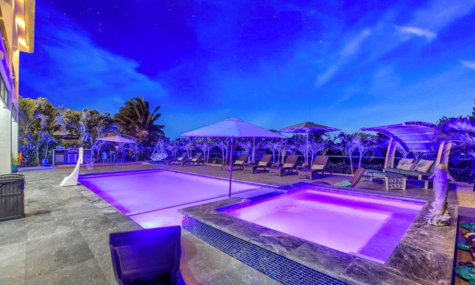 Marathon House | BRAND NEW 6 BEDROOM 7 BATHROOMS PARADISE IN MARATHON