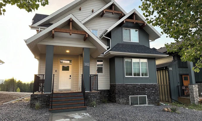Nordegg House | Brand New Collieries Guest House with Fireplace