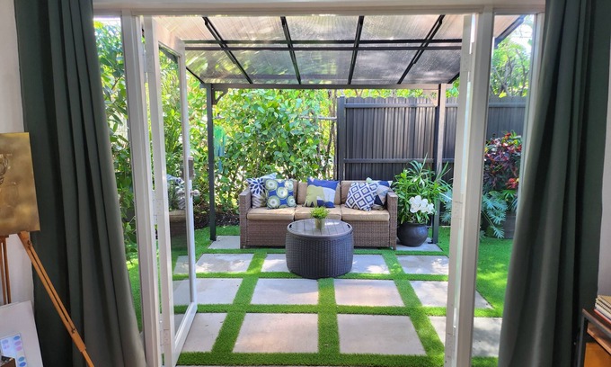 Coral Way House | Brand NEW cottage with gorgeous patio