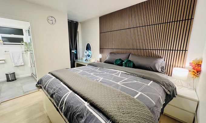 Menlo Park House | Brand-new deluxe guesthouse with king bed in MPK, 1mi to Meta, 3mi to Stanford