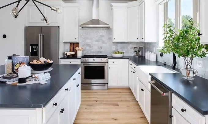 North Bethesda House | Brand NEW Designer townhome retreat in the citynn
