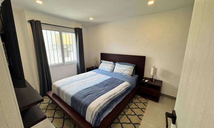 Manta House | Brand new family home! 10 mins from the beach