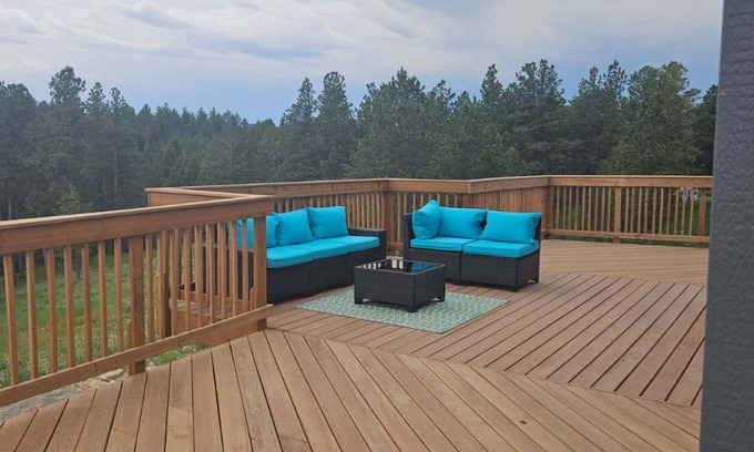Lewistown House | Brand New Farm House with modern amenities @ Lewistown Pine View Retreat