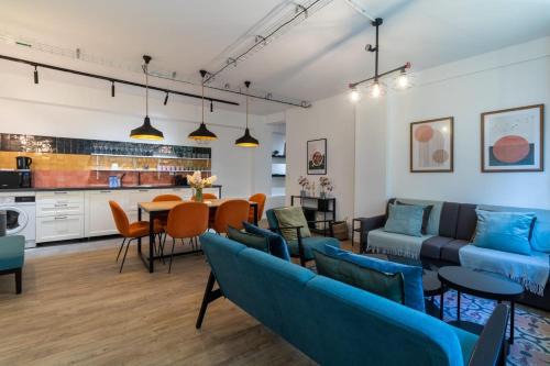 Pere Lachaise Apartment | Brand new flat for 8 people, 3 bedrooms