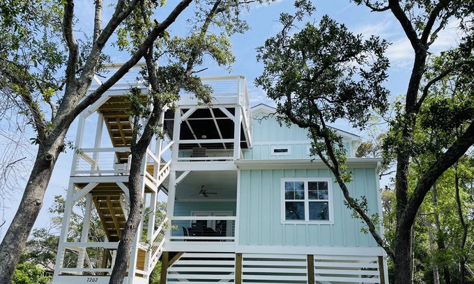 Tranquil Harbour House | Brand New Home just steps from the Beach!
