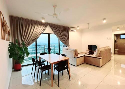 Klang Apartment | Brand New Home! TaksvitHome Trio Aeon GM Port Klang