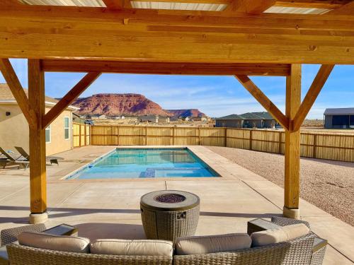 Kanab House | Brand New Home with Private Pool and Hot Tub