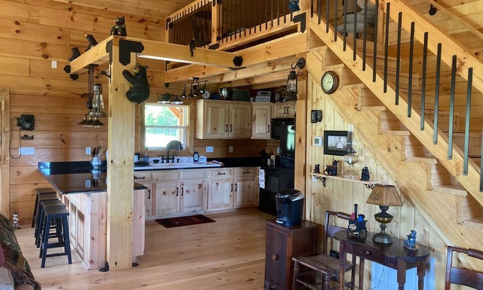 Stuart Cabin | Brand new Log Cabin. Secluded on 62 acres