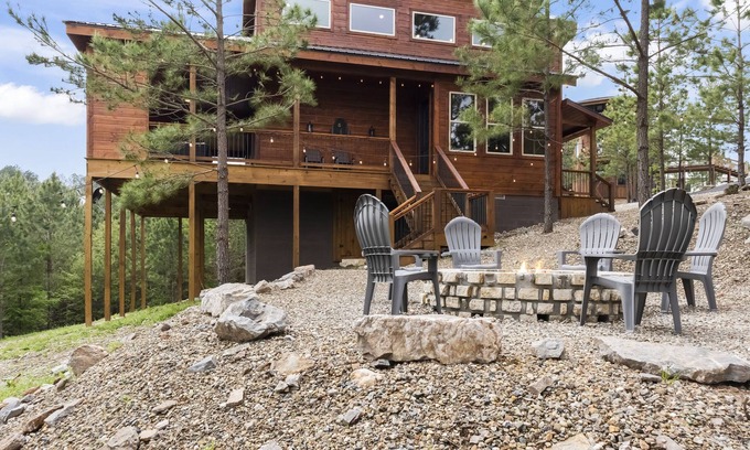 Broken Bow Cabin | Brand New Lonesome Dove Lookout- 2 Bdrm