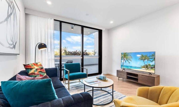 Southport Apartment | Brand NEW LUX 2BR at Regal | Terrace Pool & GYM