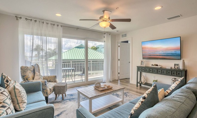 Madeira Beach Condo | BRAND NEW LUXURY CONDO WITH HEATED POOL - 1 BLOCK FROM GULF W/WATER VIEWS!