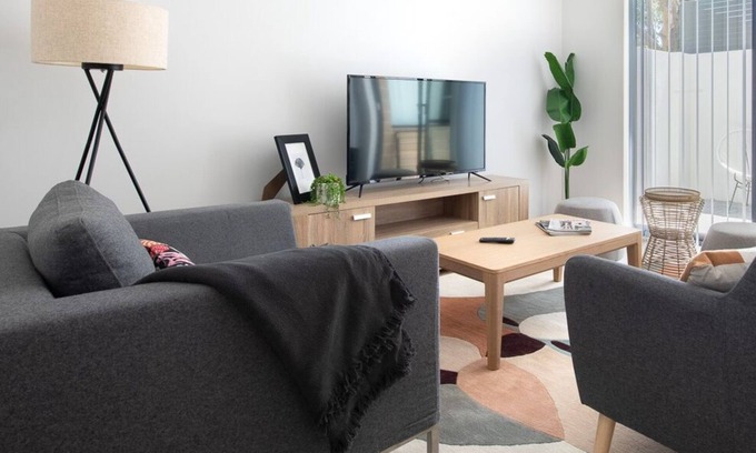 Attadale Apartment | Brand New Modern Cozy furnished w parking ~ walk to river, shops
