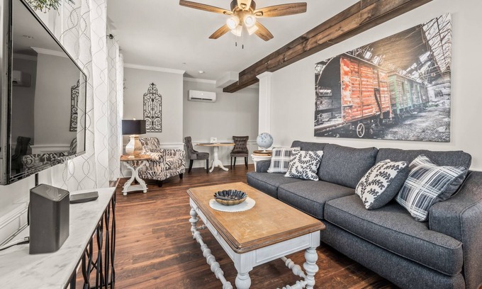 Wallingford Center Apartment | Brand New Platform #1