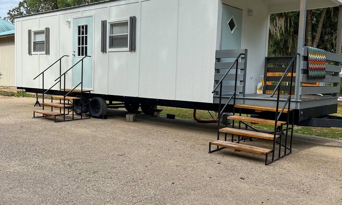 Steinhatchee Cabin | Brand New Tiny House- Walking Distance to SeaHag!