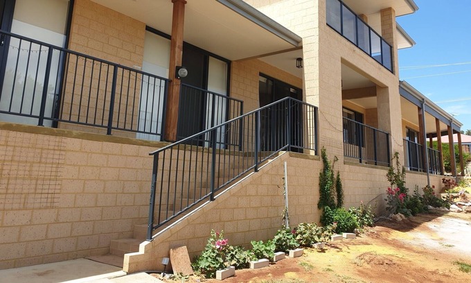 Guilderton Bed & Breakfast | Brand new traditional Bed & Breakfast with river views