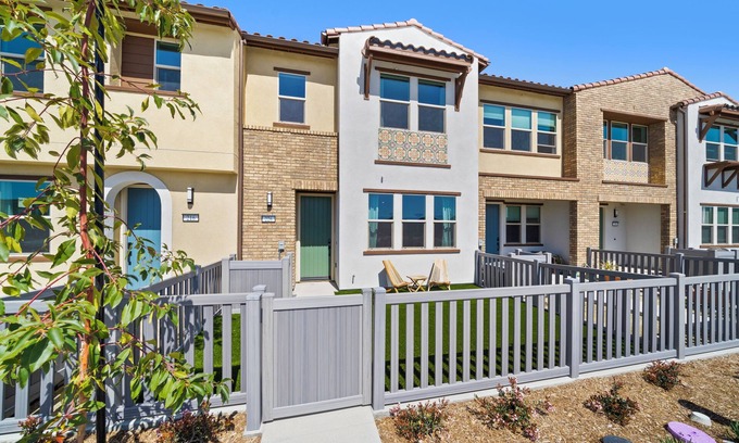 San Juan Capistrano House | Brand New Cozy 2-bedroom townhome in awesome Rancho Mission Viejo with WiFi, AC