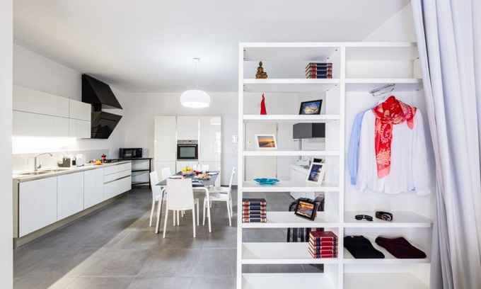 Sorrento City Centre Apartment | Brand new with terrace, solarium, gym&tennis court